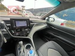 تۆیۆتا کامری